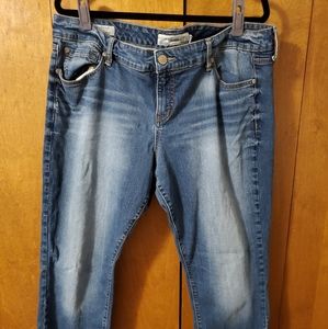 Torrid sz 18 medium wash boyfriend jeans